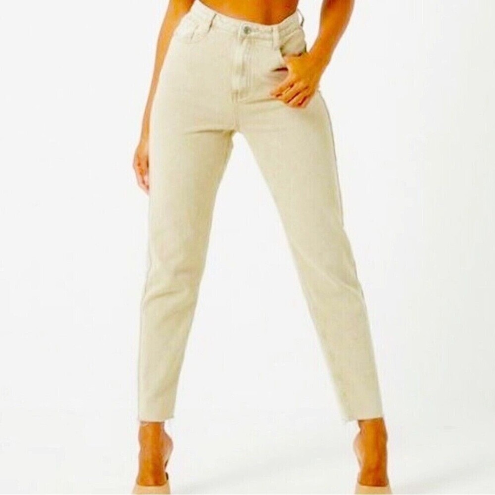 Missguided Women Tall Enzyme Dad Jean High Waisted Raw Hem Mom Jeans Sand  Sz 2